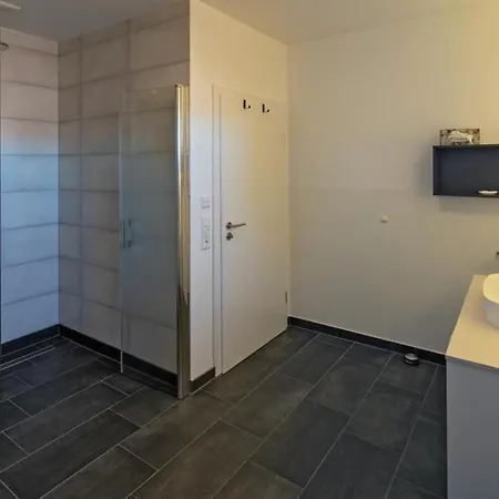 Penthouse-deck-8 Apartment