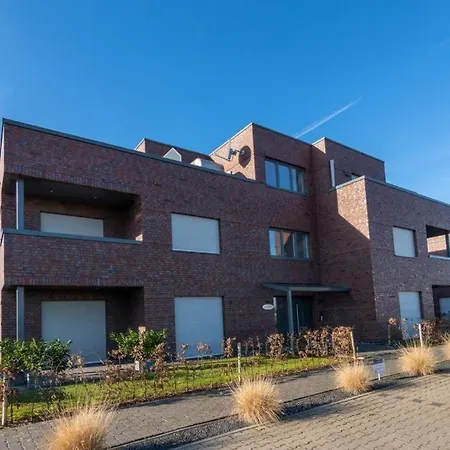 Penthouse-deck-8 Apartment
